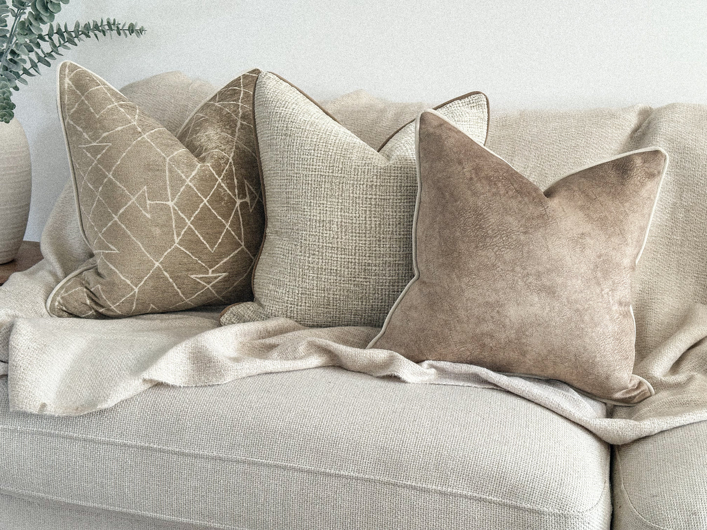 Neutral cushion combination.