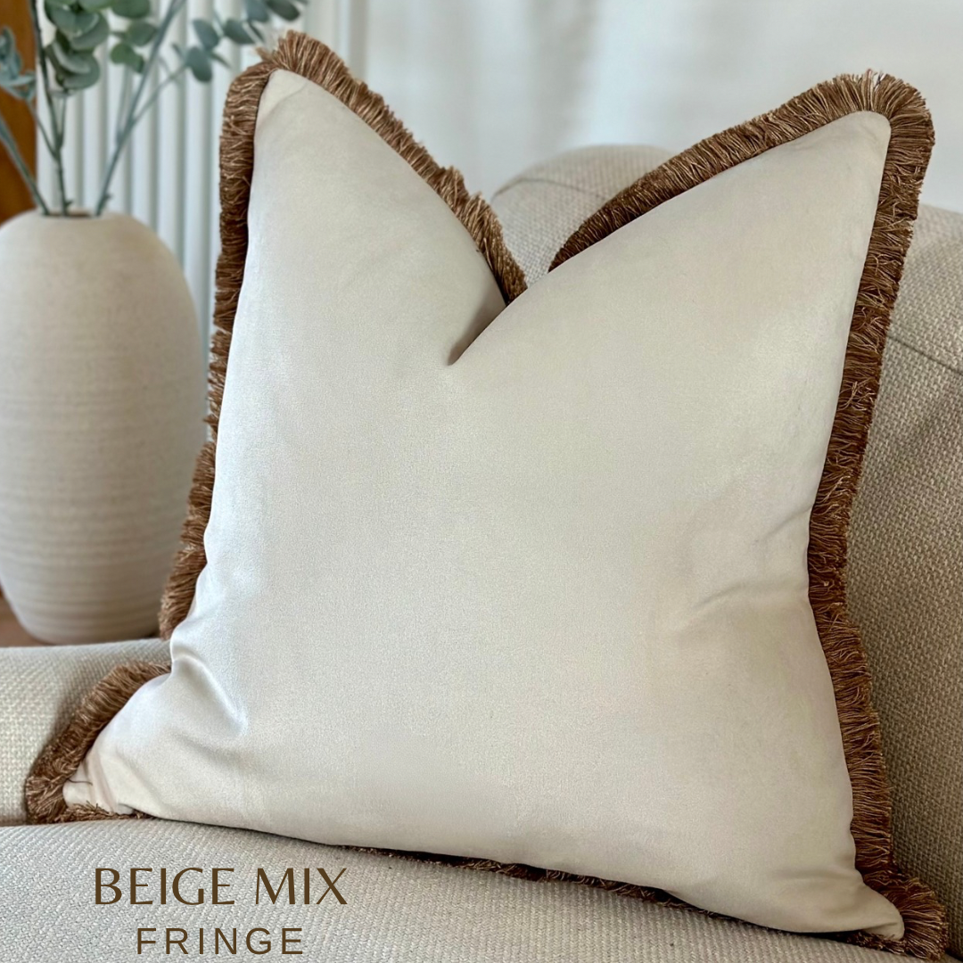 IVORY VELVET | Fringed cushion