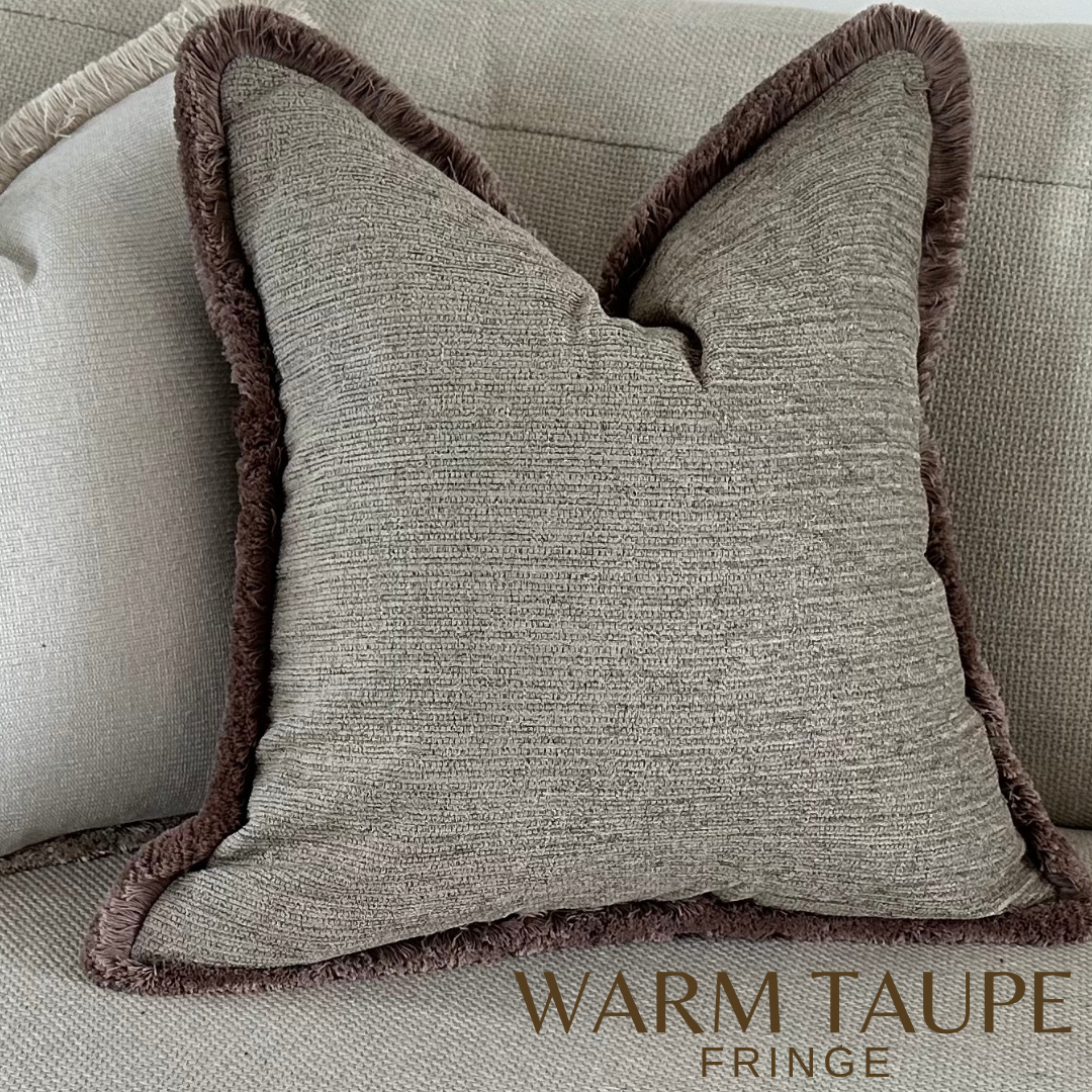 CHESTER | Beige Textured Fringed cushion