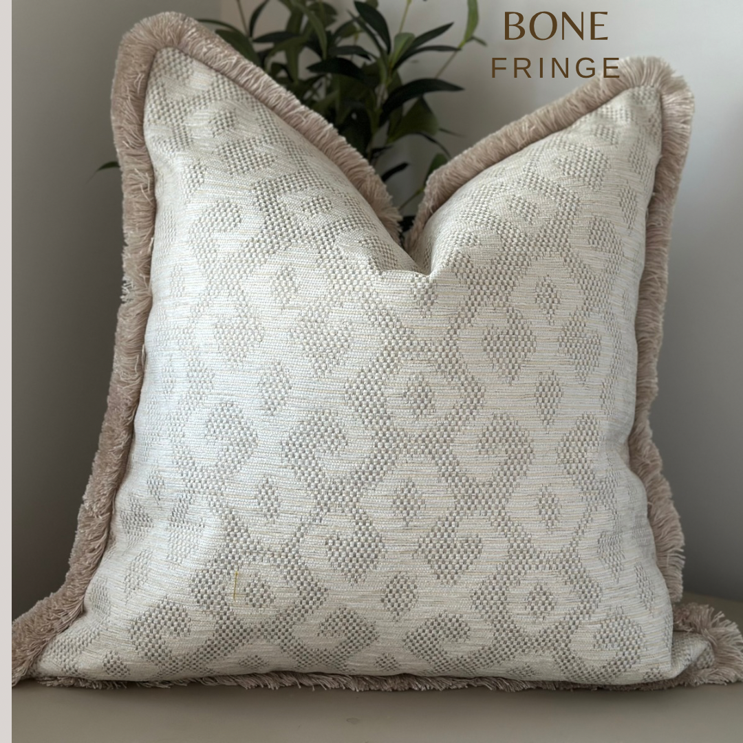 Ivory patterned cushion - Fringed or piped | BELLA