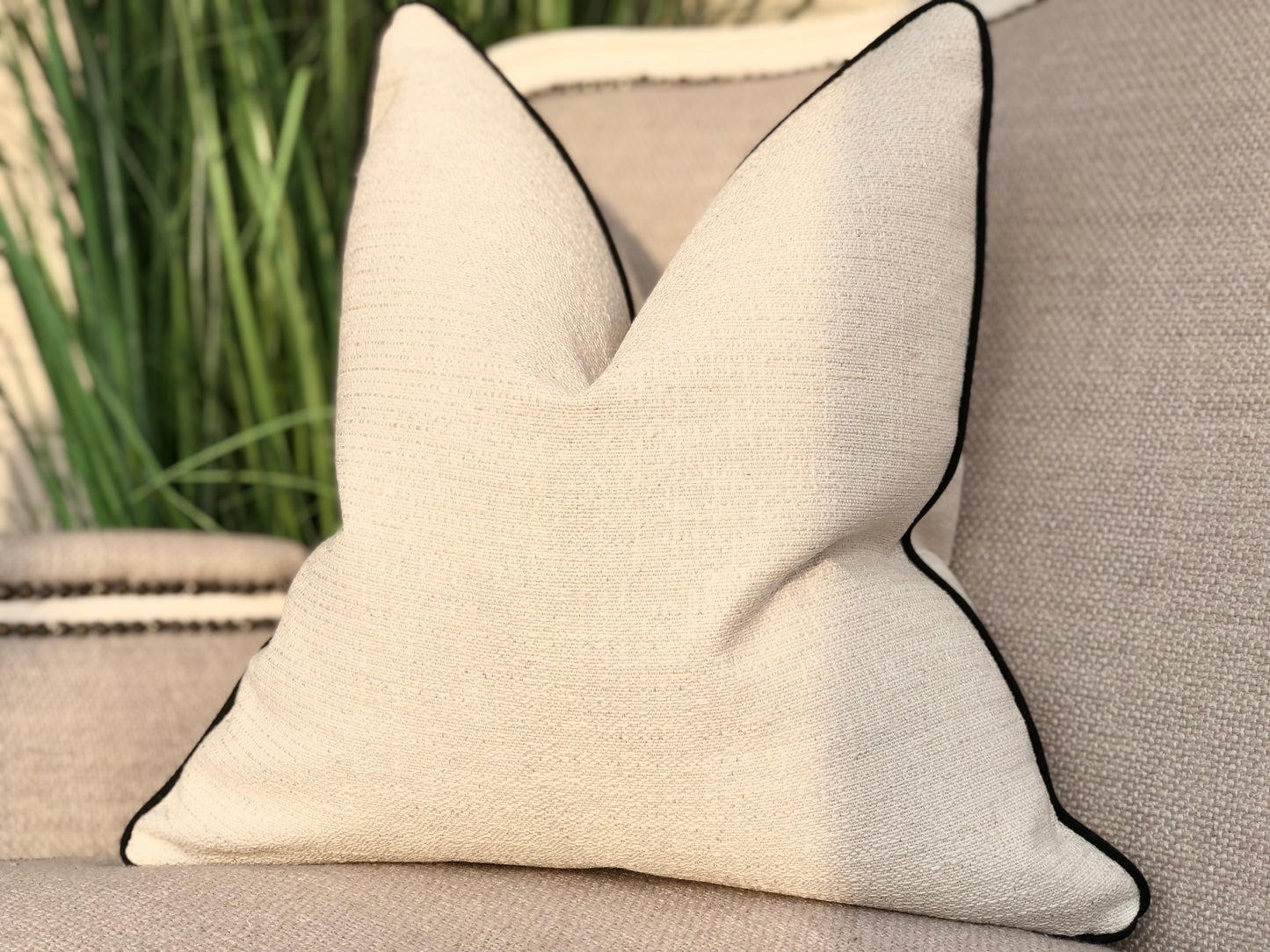 CHALK | Textured Ivory Cushion with piping