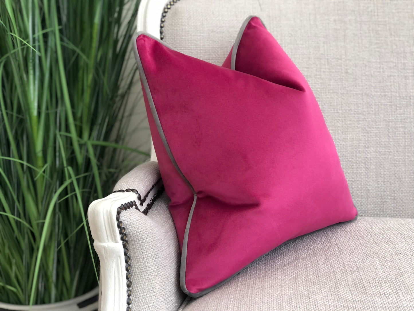 CERISE VELVET | Piped Cushion