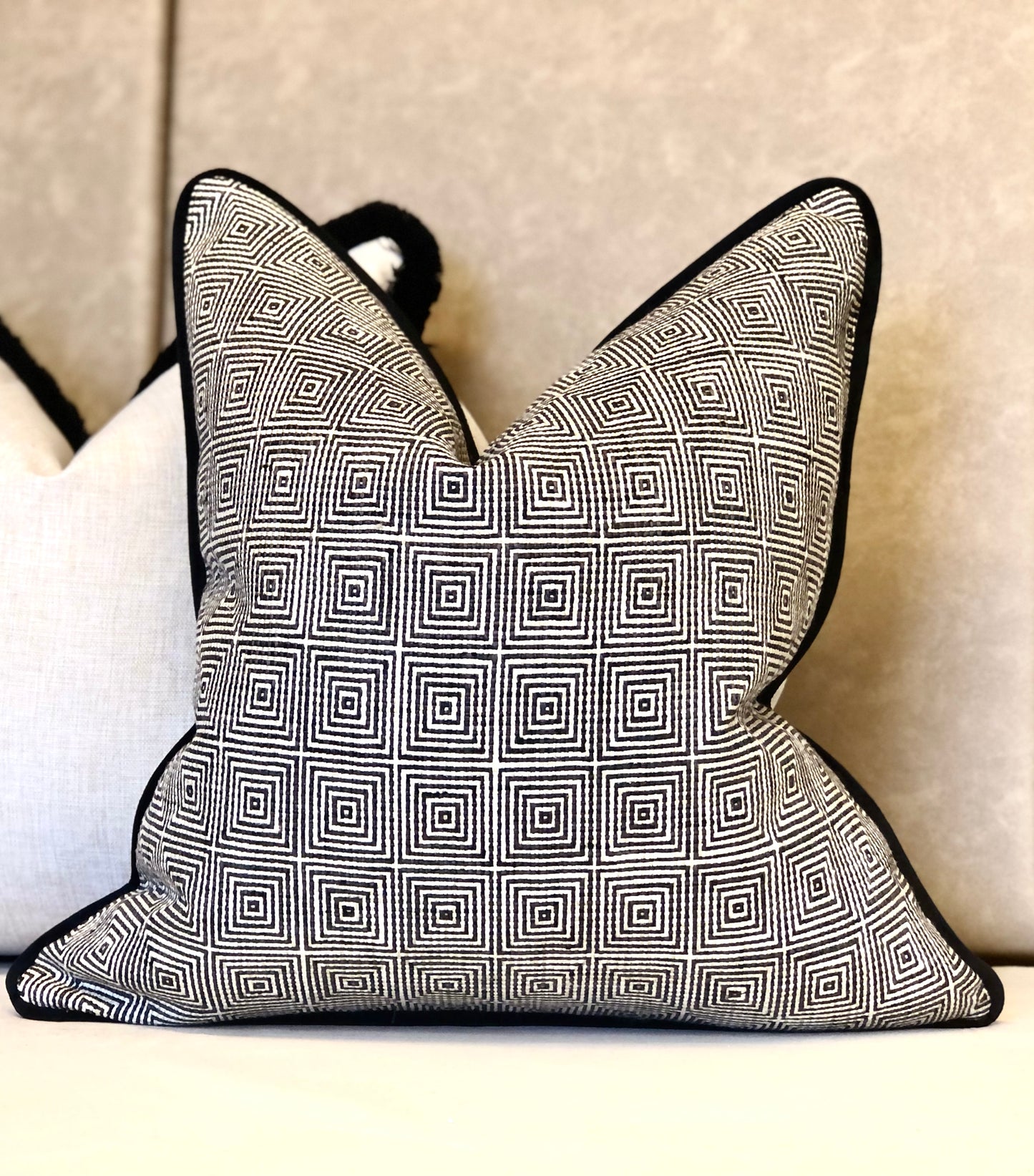 NEW ENGLAND NOIR | Fringe or Piped Cushion