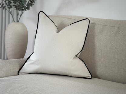 IVORY VELVET | Cushion
