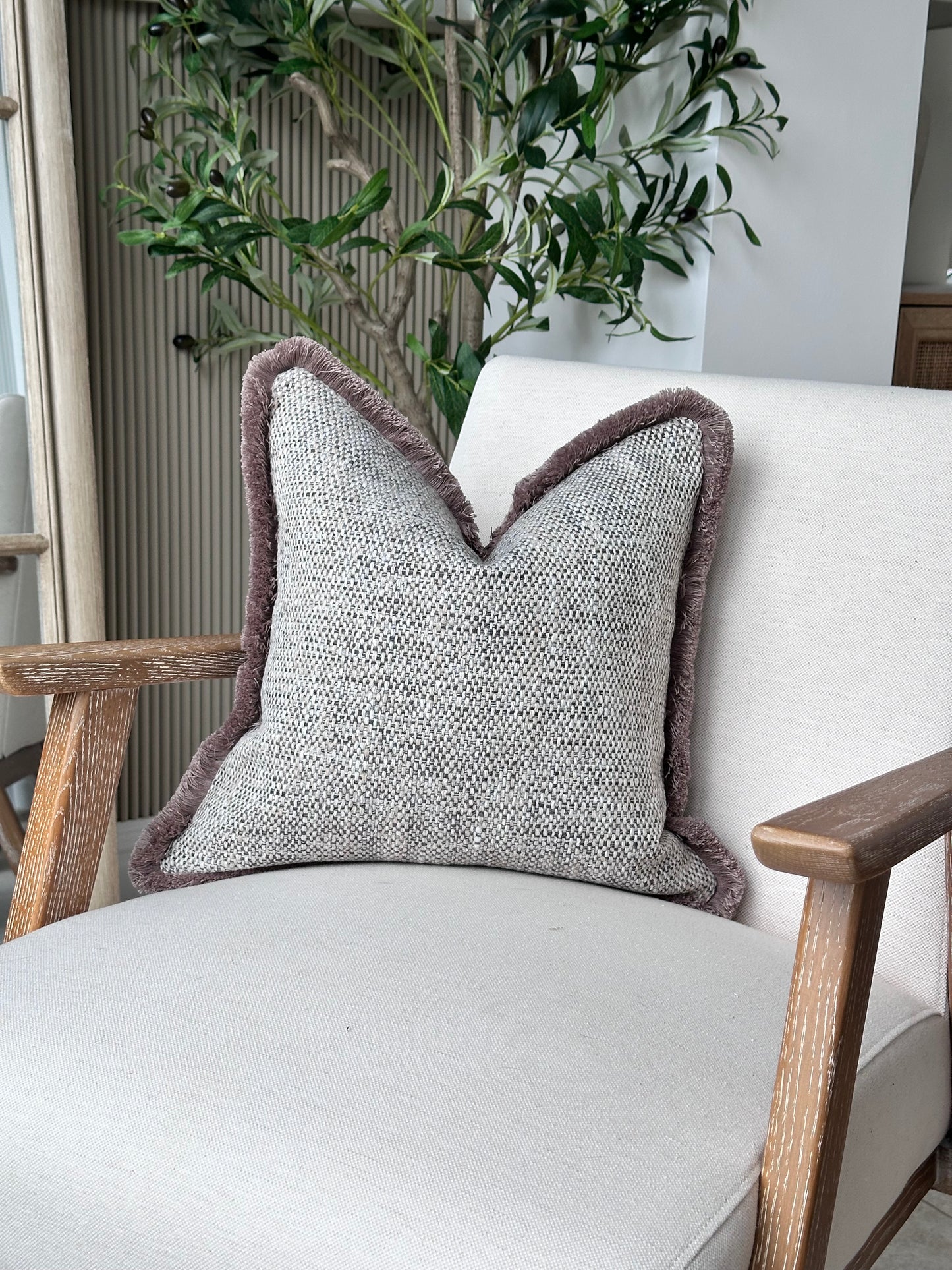 OAKLEY | Grey Textured Weave Cushion - Fringed & Piped