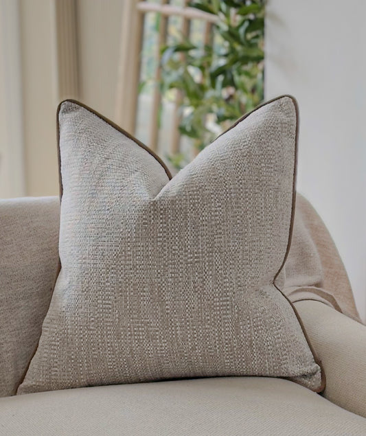 TEXTURED BEIGE | Cushion
