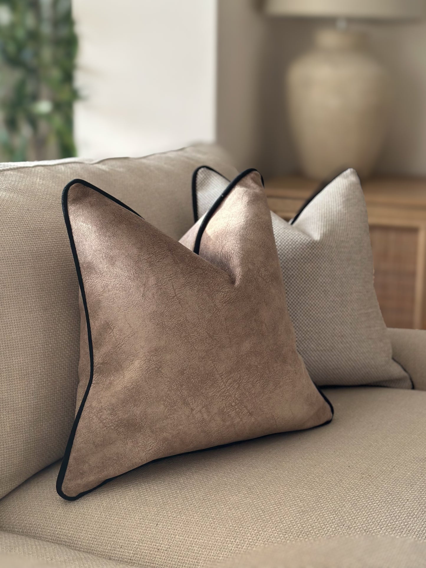 FAWN HAZE | Caramel Beige Cushion