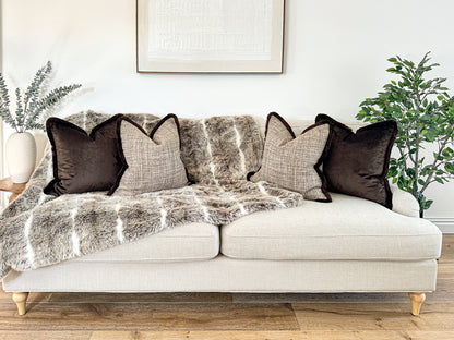 Dark brown velvet cushion - Fringed or piped