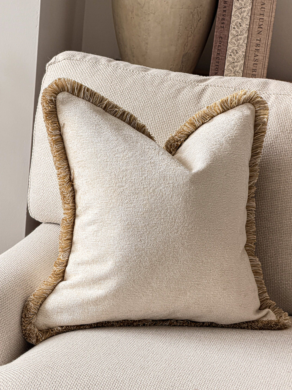 TEXTURED IVORY | Fringed Cushion
