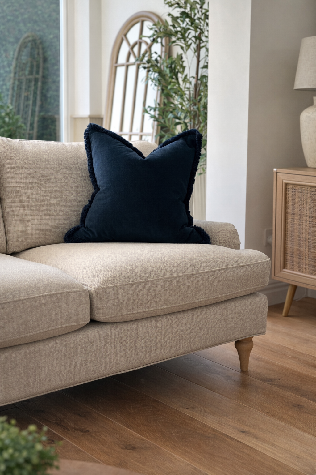 Selected Variant Image