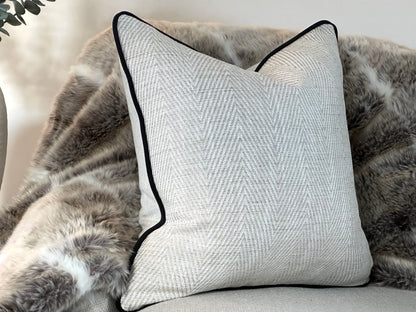 Warwick fabrics cape-cod natural cushion 