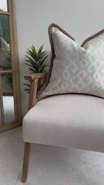 Ivory patterned cushion - Fringed or piped | BELLA